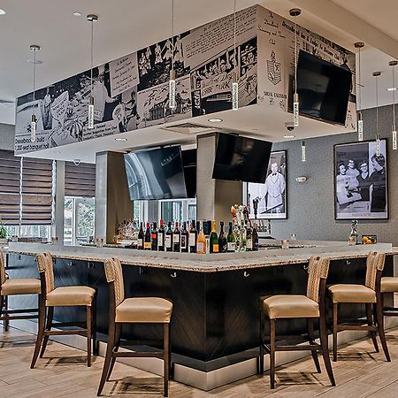 Holiday Inn & Suites Philadelphia W - Drexel Hill By Ihg מראה חיצוני תמונה
