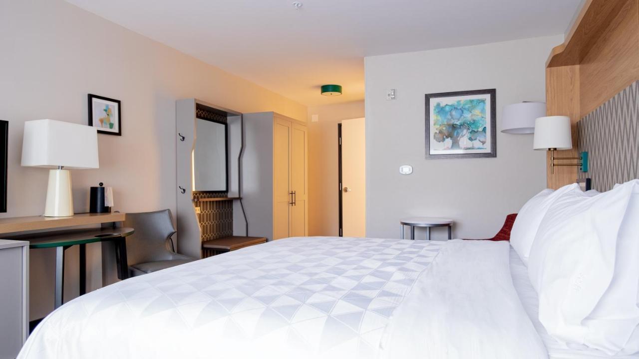 Holiday Inn & Suites Philadelphia W - Drexel Hill By Ihg מראה חיצוני תמונה