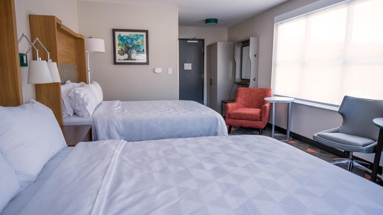 Holiday Inn & Suites Philadelphia W - Drexel Hill By Ihg מראה חיצוני תמונה